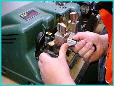 Advanced Locksmith Service Chicago, IL 312-288-7584 Advanced Locksmith Service Chicago, IL 312-288-7584